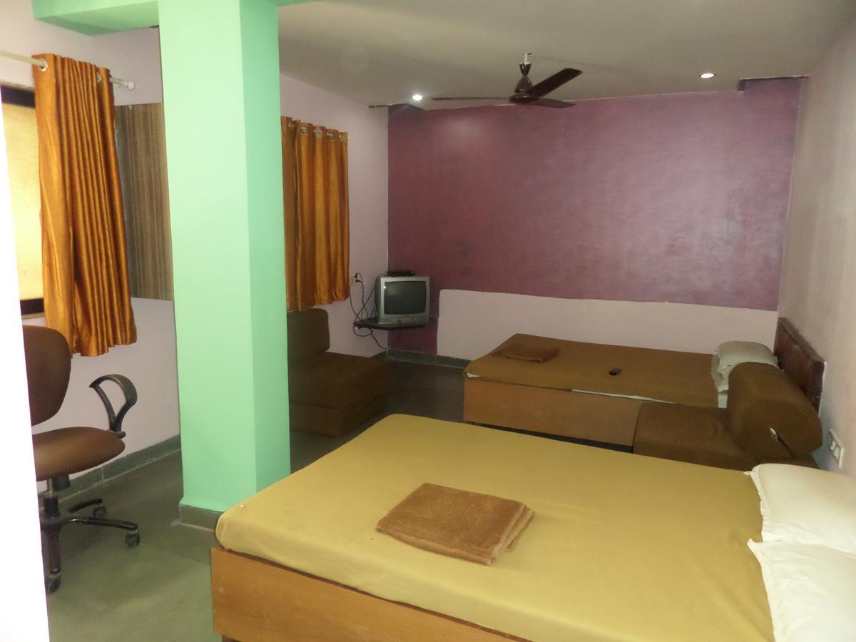 Ashtavinayak Residency Hotel Pune Exterior photo